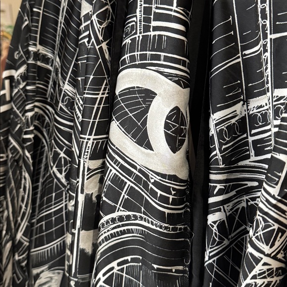 2 silk kimono - Picture 2 of 2